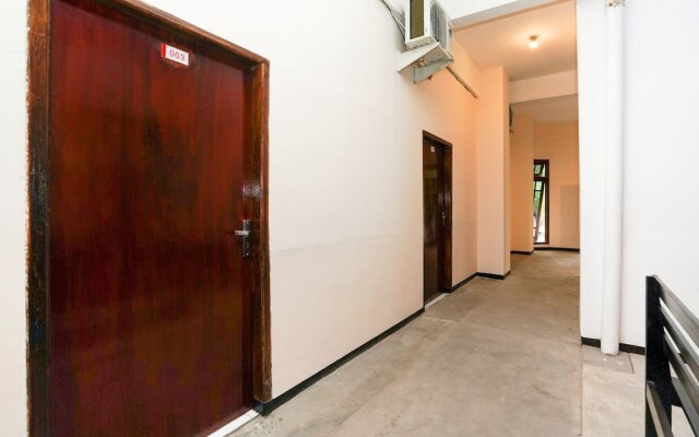 OYO 1374 Semampir Residence at Ahmad Yani