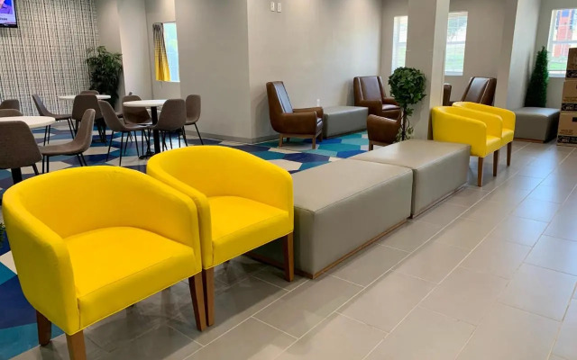 Microtel Inn & Suites by Wyndham Stockbridge/Atlanta I-75