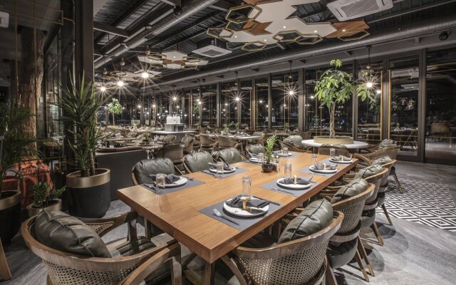 Unique Life Style Hotel