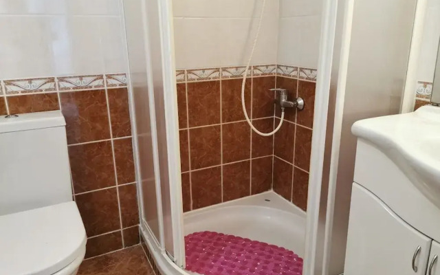 Zlato - With Pool - A4 Mendula