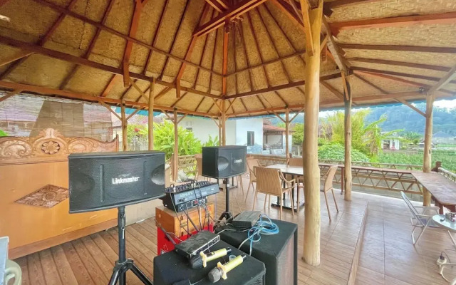 Double U Camp And Villa