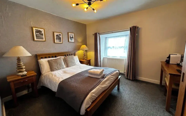 Golden Fleece Inn Tremadog