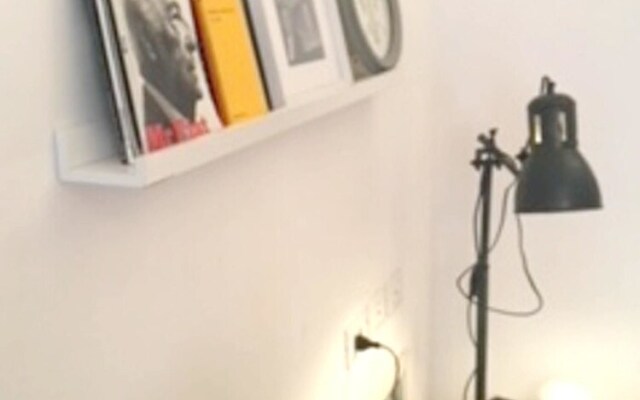 Studio in Milano, With Wifi