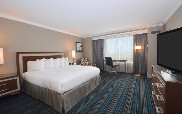 Doubletree by Hilton Newark - Fremont