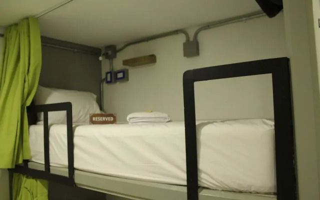 Los Patios Suites Hostal