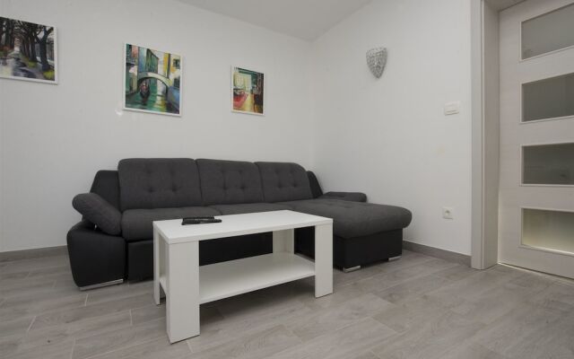 Apartment Jure