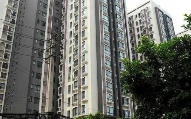 Chengdu House Hotel