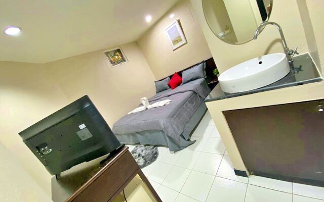 Sukhumvit Beds