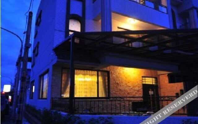 Sea Breeze Hostel