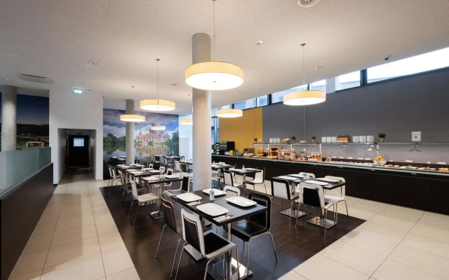 Отель Premier Inn Hannover City University hotel