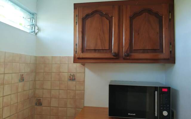 Apartment with One Bedroom in Le Lamentin, with Enclosed Garden And Wifi - 25 Km From the Beach