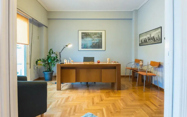 Park View Apartment Near Athens Museum