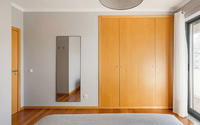 Elegant Flat in Benfica