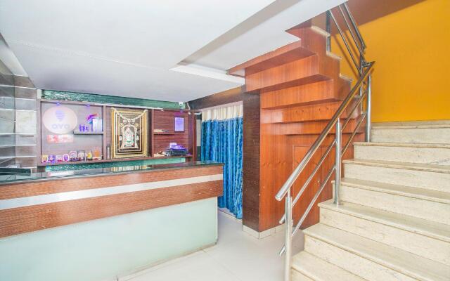 OYO 5590 Ujwal Residency