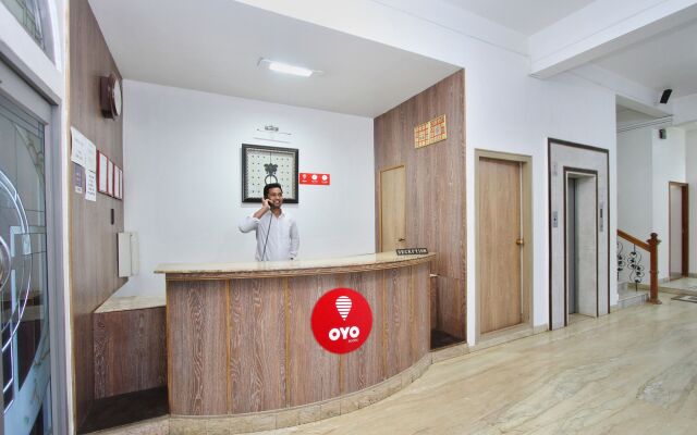 OYO 9419 Manu Residency