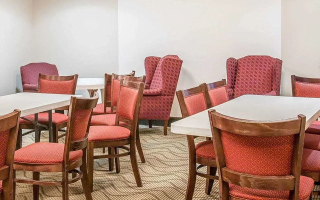 Bluffton Inn and Suites