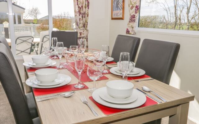 Superb Detached Lodge Located on Skipsea Sands