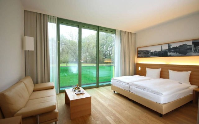 Schlossparkhotel Mariakirchen