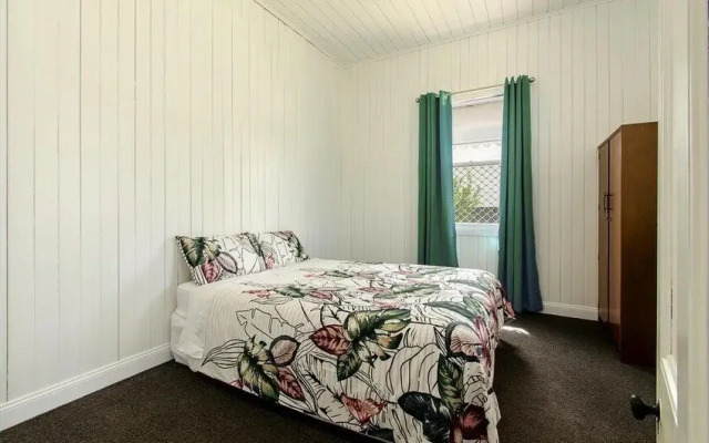 Victoria's Cottage Warwick