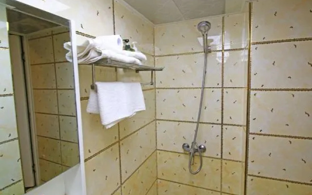 Golden Coast Hotel Dalian