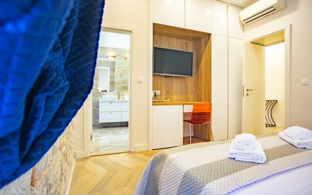 Split Best4Stay Luxury Rooms