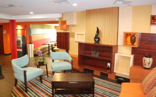 Holiday Inn Express W-I40/Whitebridge Road by IHG
