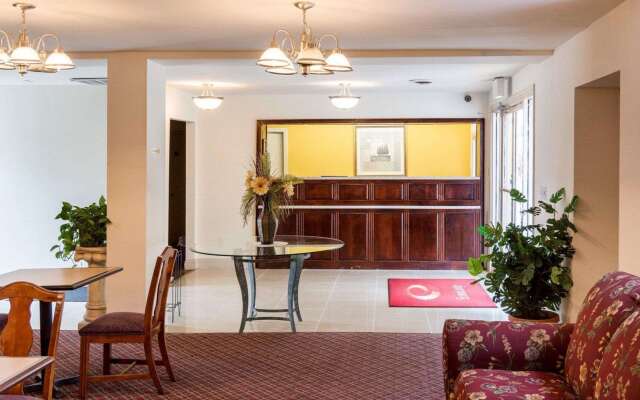 Econo Lodge Petersburg - Fort Lee