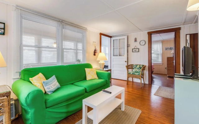 Laurel Street Garage APT 210