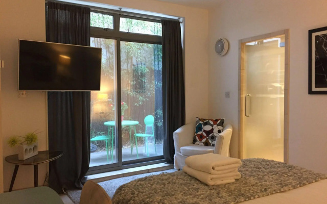 The Luxury Inn