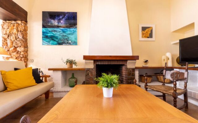 HOUSE CAL JUAN RODA DE BARà