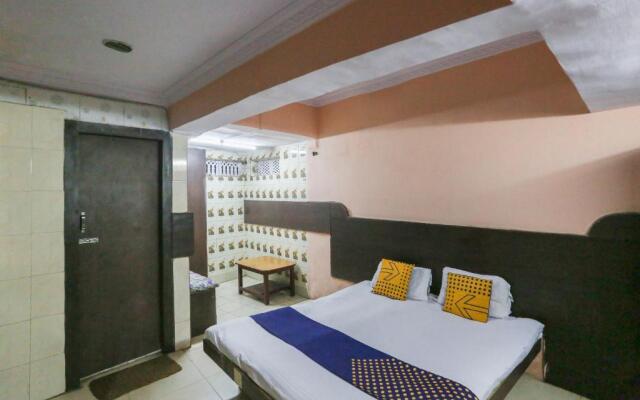 OYO 84859 Hotel Preet Palace