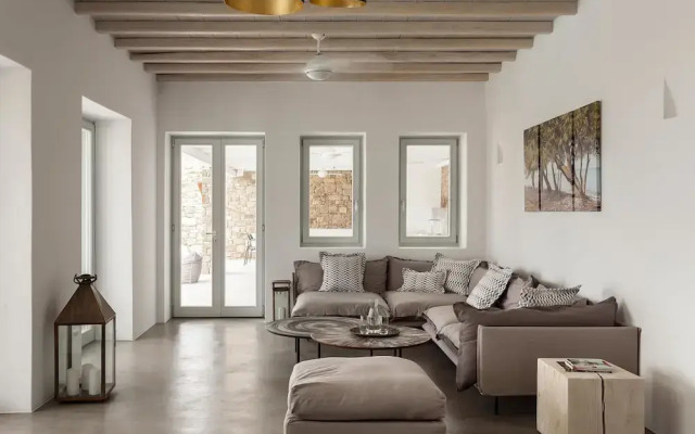 Wonderful Villa Chrysta