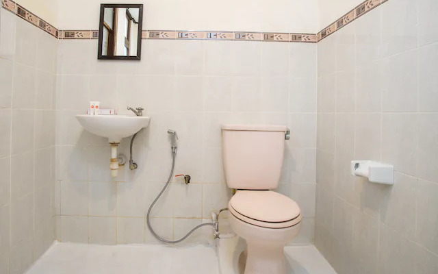 OYO 1238 Hotel Perdana Near RS Bethesda