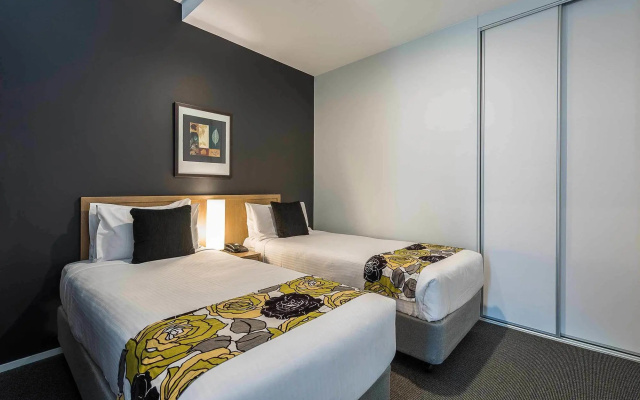 Mantra 100 Exhibition Melbourne – Guest Rooms – Melbourne