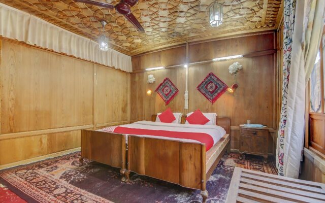 Hollywood Group Of Houseboats By OYO Rooms