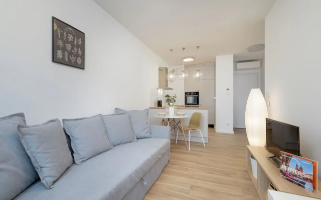 Krakow Podgorze by Renters