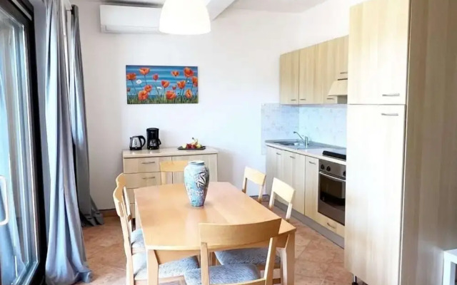 Charming Apartment With Garden