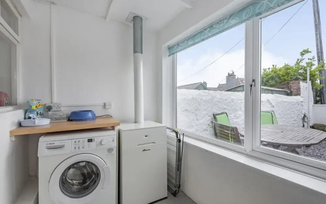 2 Tregof Terrace