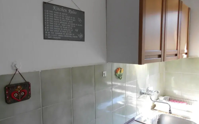 Cosy Apartment "elena" Near Center