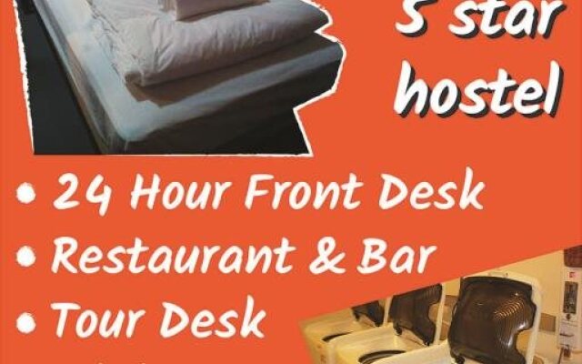 Mad Monkey Hostel Pai