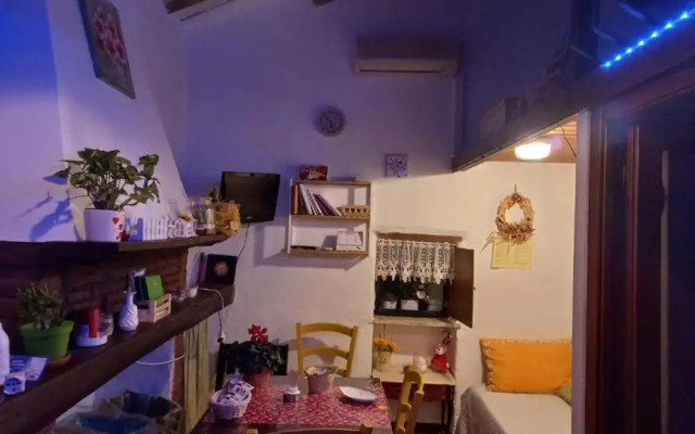 The Little House of Vacone Italy