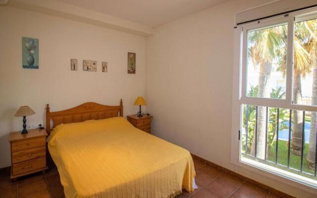 ADOSADO con jardin y piscina PALM BEACH 102 ALBERT VILLAS