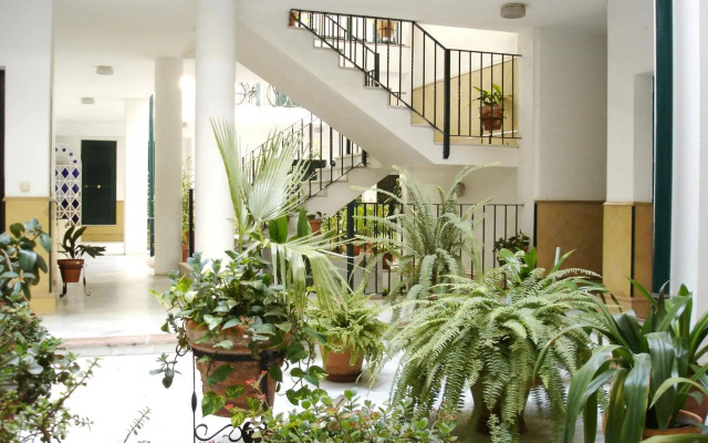 Archeros Oasis by Valcambre