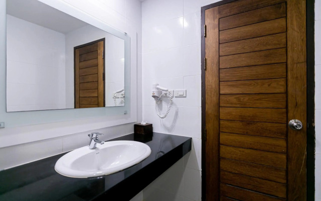 Grand Ratchapruek Hotel