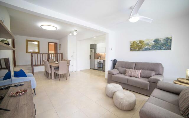 Ananda (L1) in Tias with 4 bedrooms and 4 bathrooms