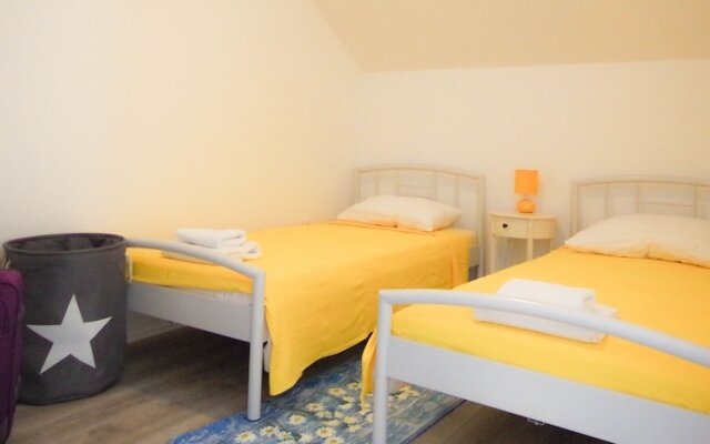Sandra Apartments