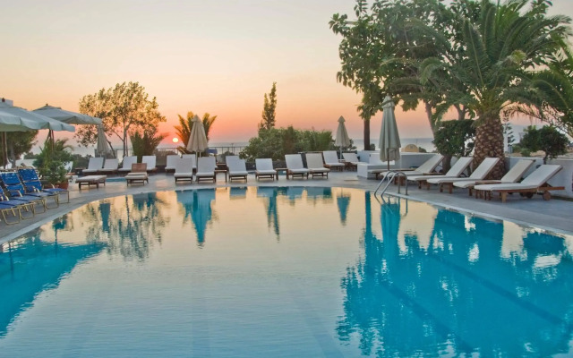 Hotel Makarios