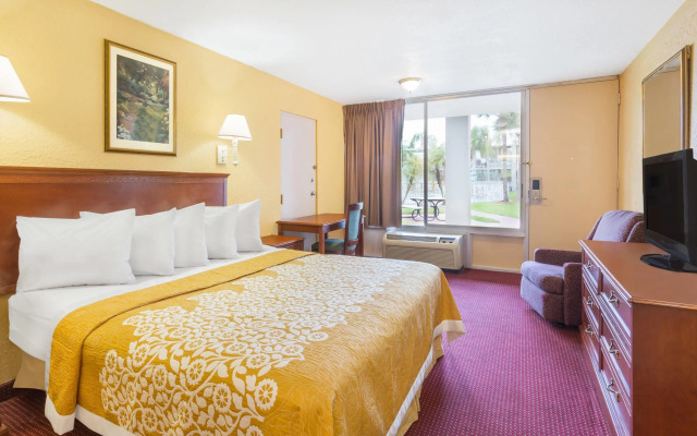 Howard Johnson by Wyndham Orlando/International Drive