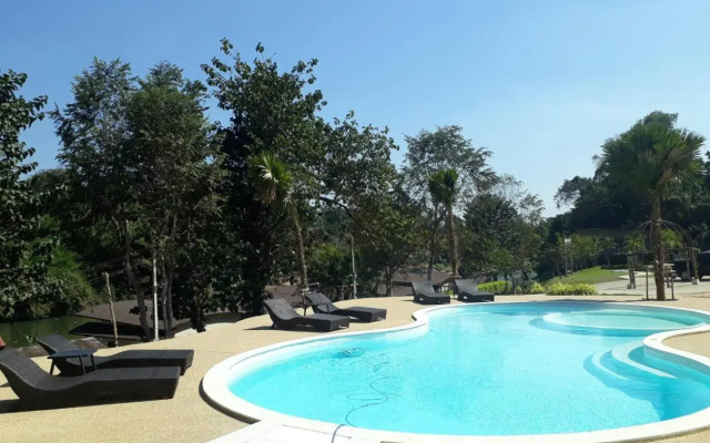Binlha Raft Resort