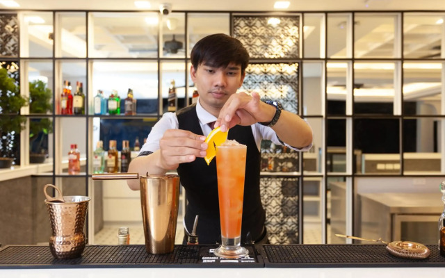 Anona Beachfront Phuket Resort